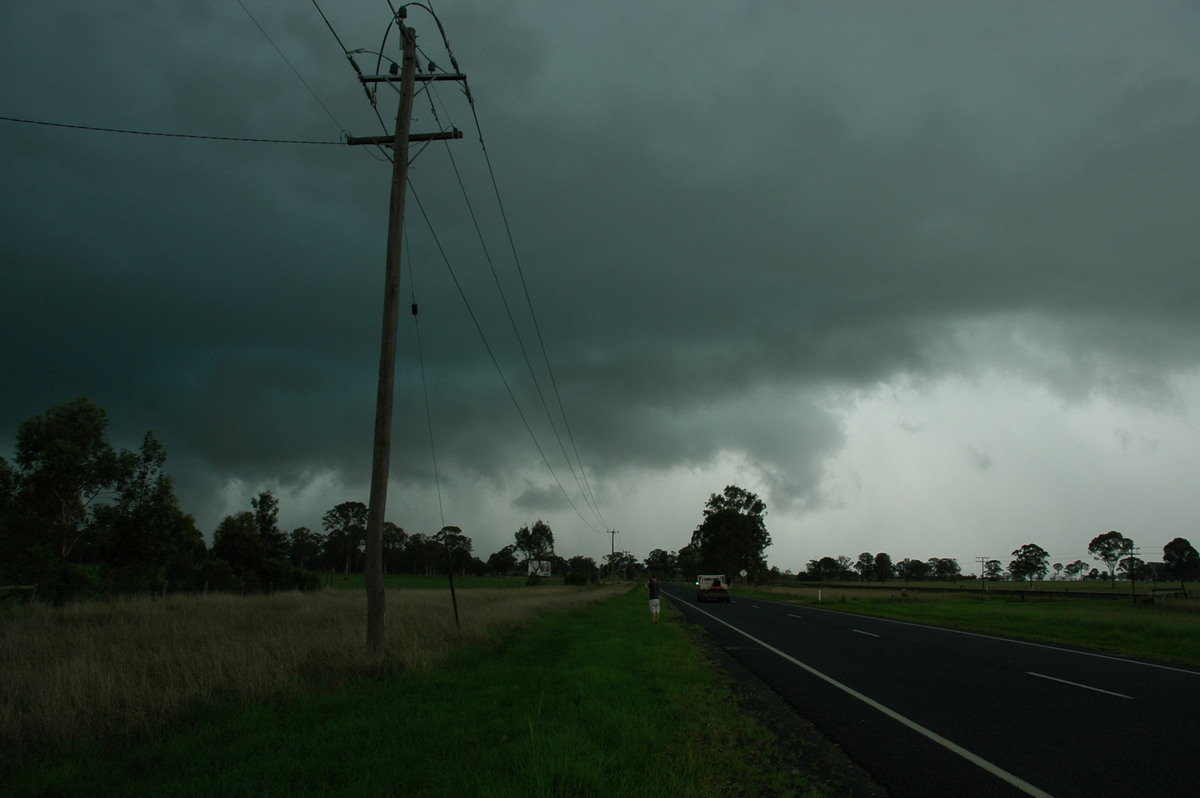 cumulonimbus thunderstorm_base : S of Casino, NSW   9 November 2004