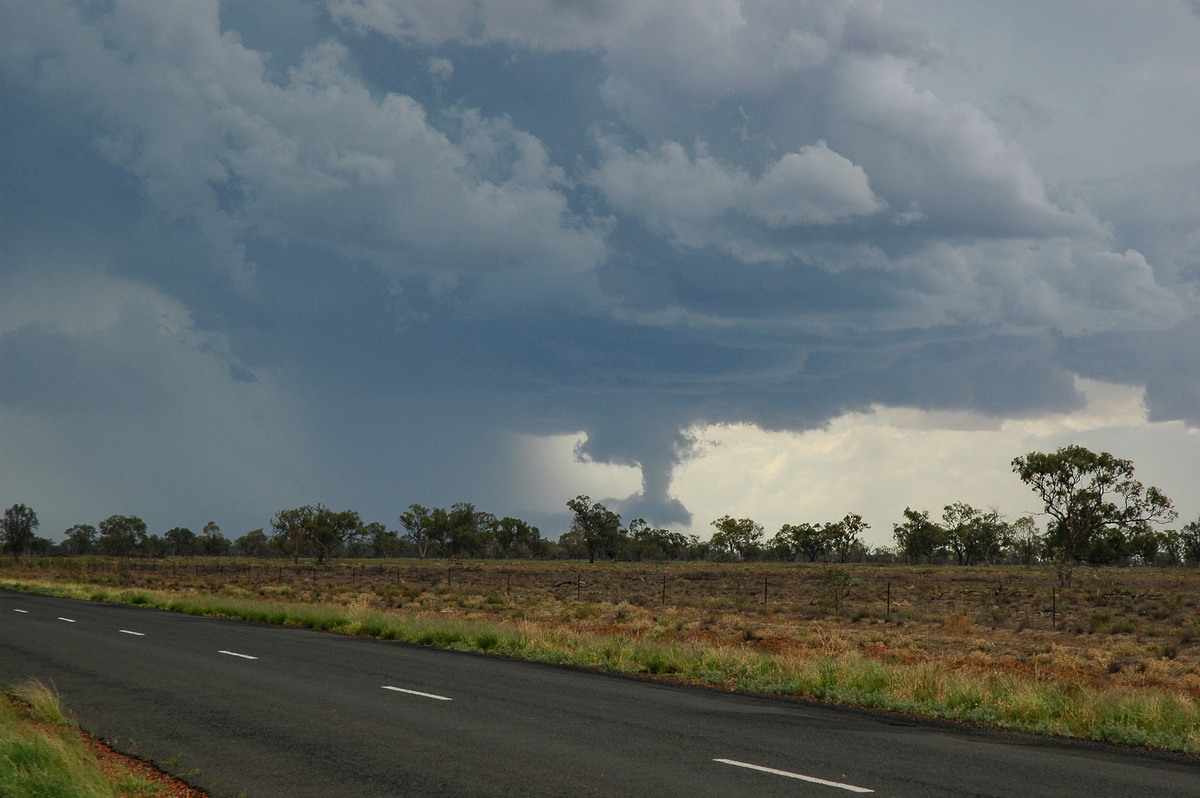 raincascade precipitation_cascade : W of Walgett, NSW   8 December 2004