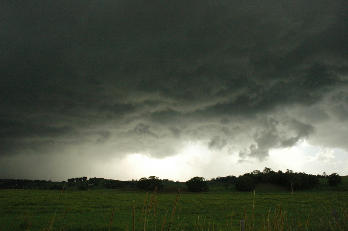 shelfcloud shelf_cloud : Eltham, NSW   13 December 2004