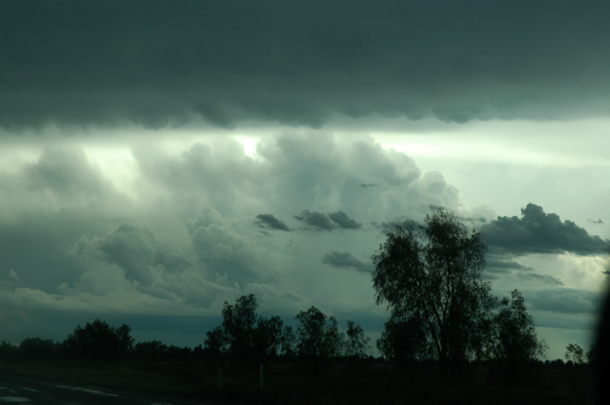 mammatus mammatus_cloud : near Moree, NSW   27 December 2004