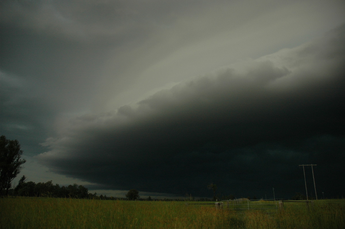 shelfcloud shelf_cloud : S of Casino, NSW   22 January 2005