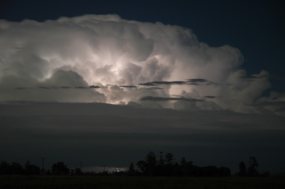 lightning lightning_bolts : Coraki, NSW   25 March 2005