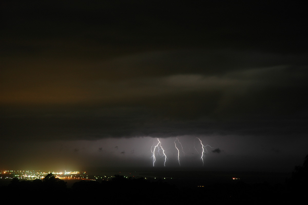 lightning lightning_bolts : Alstonville, NSW   25 March 2005