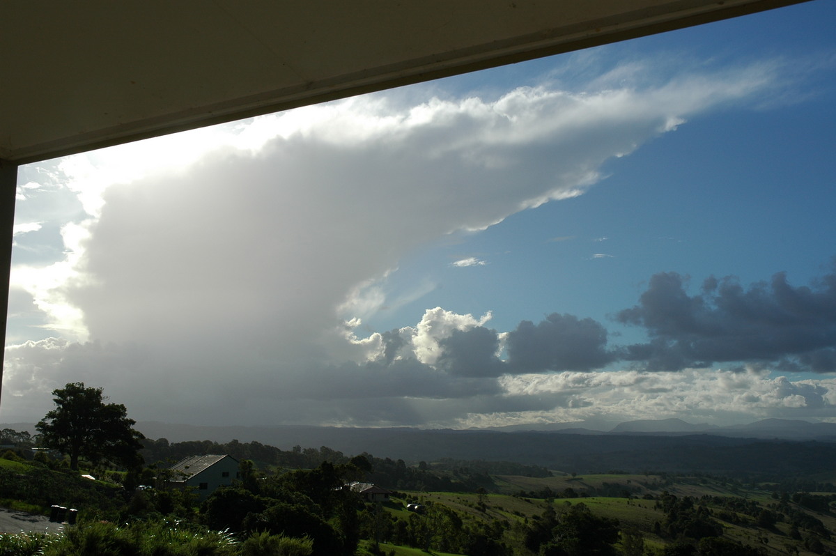 anvil thunderstorm_anvils : McLeans Ridges, NSW   27 April 2005