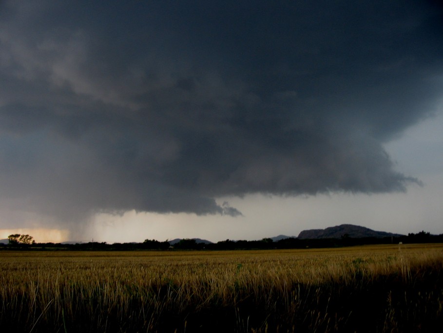 cumulonimbus supercell_thunderstorm : Mountain Park, N of Snyder, Oklahoma, USA   5 June 2005