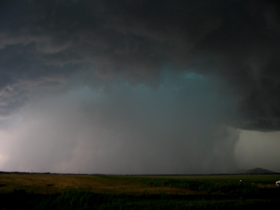 raincascade precipitation_cascade : near Snyder, Oklahoma, USA   5 June 2005