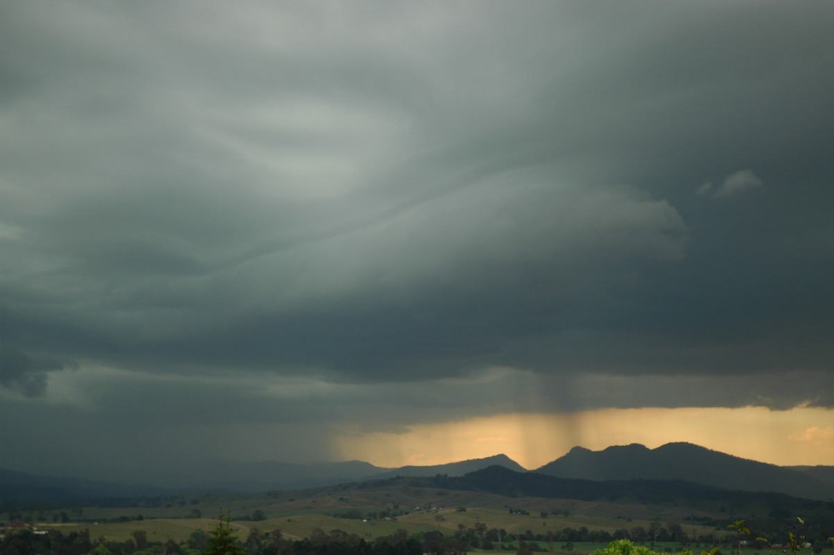 shelfcloud shelf_cloud : Kyogle, NSW   27 September 2005