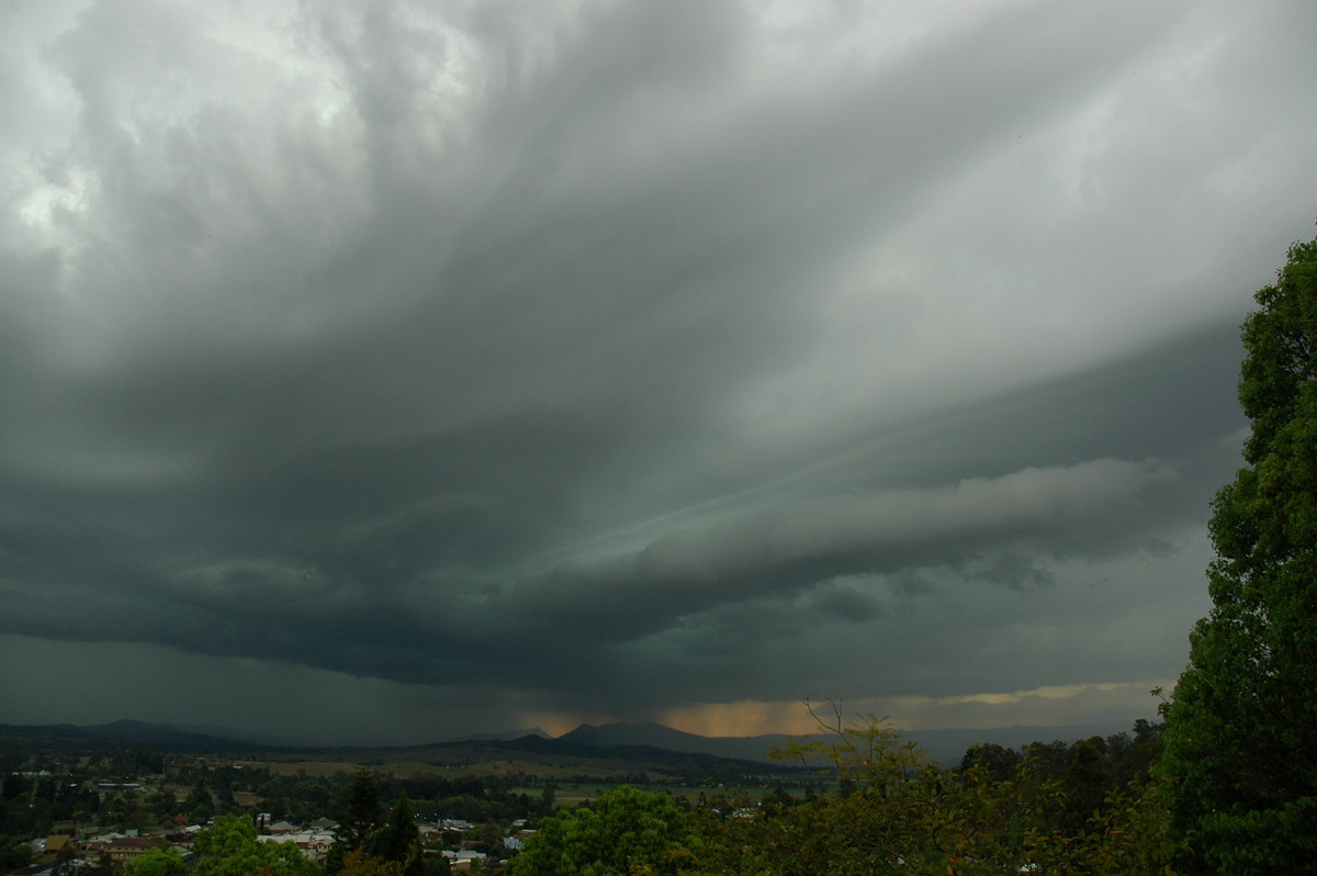 shelfcloud shelf_cloud : Kyogle, NSW   27 September 2005