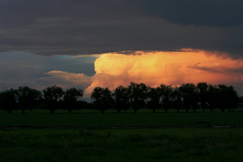 thunderstorm cumulonimbus_incus : Emu Plains, NSW   21 October 2005