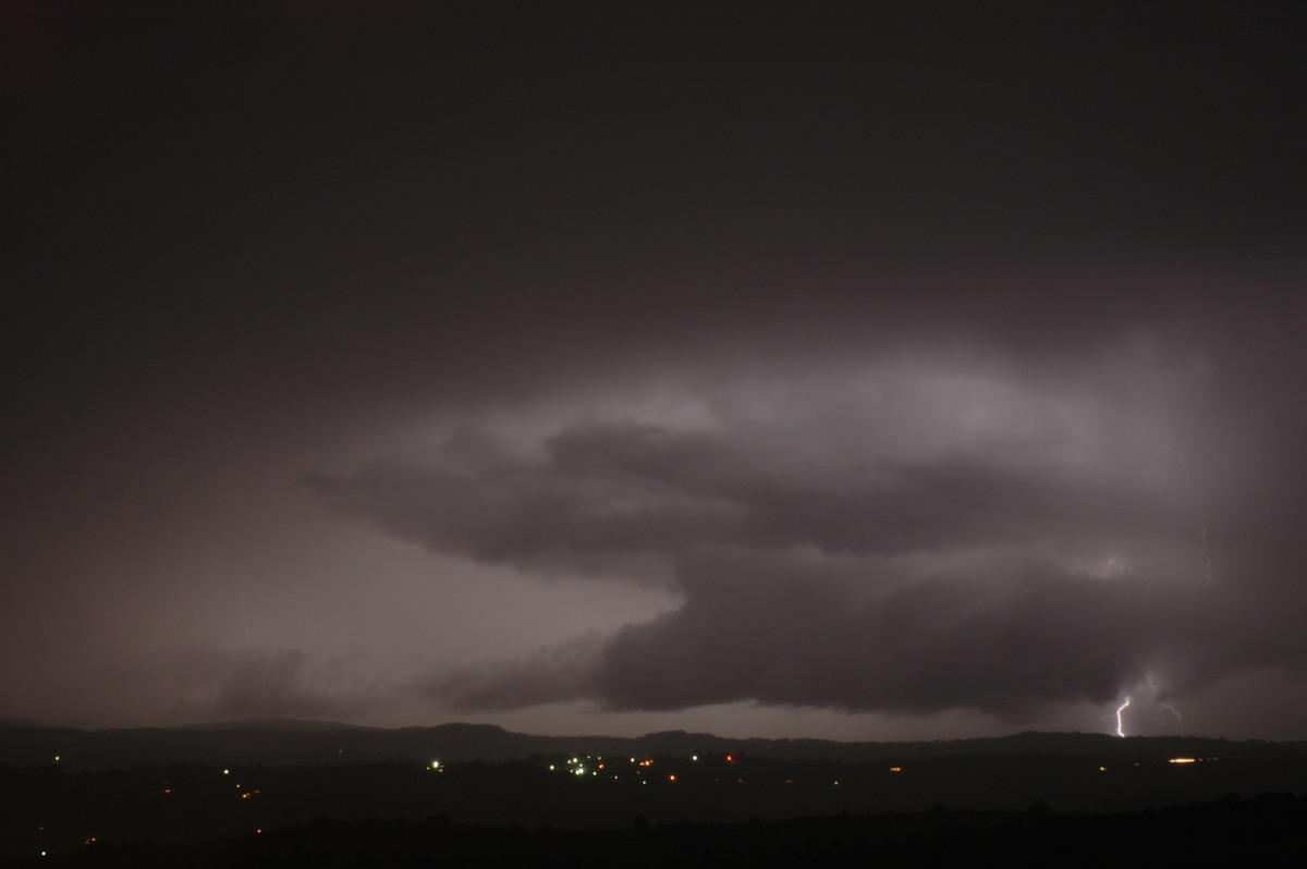 lightning lightning_bolts : McLeans Ridges, NSW   24 October 2005