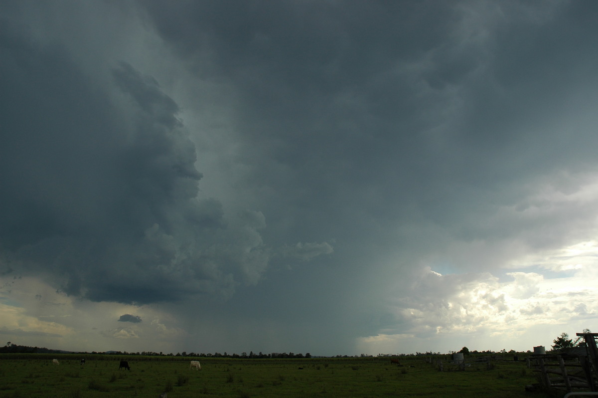 raincascade precipitation_cascade : near Coraki, NSW   27 October 2005