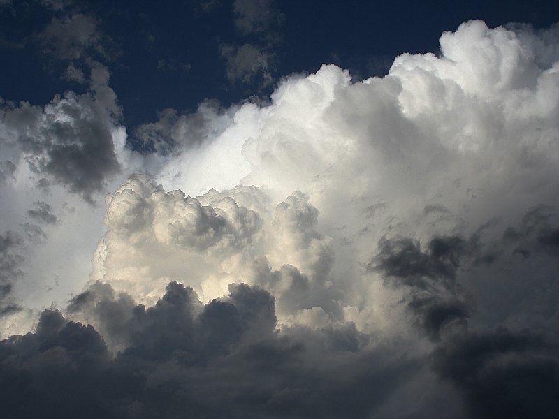 updraft thunderstorm_updrafts : Nyngan, NSW   7 November 2005