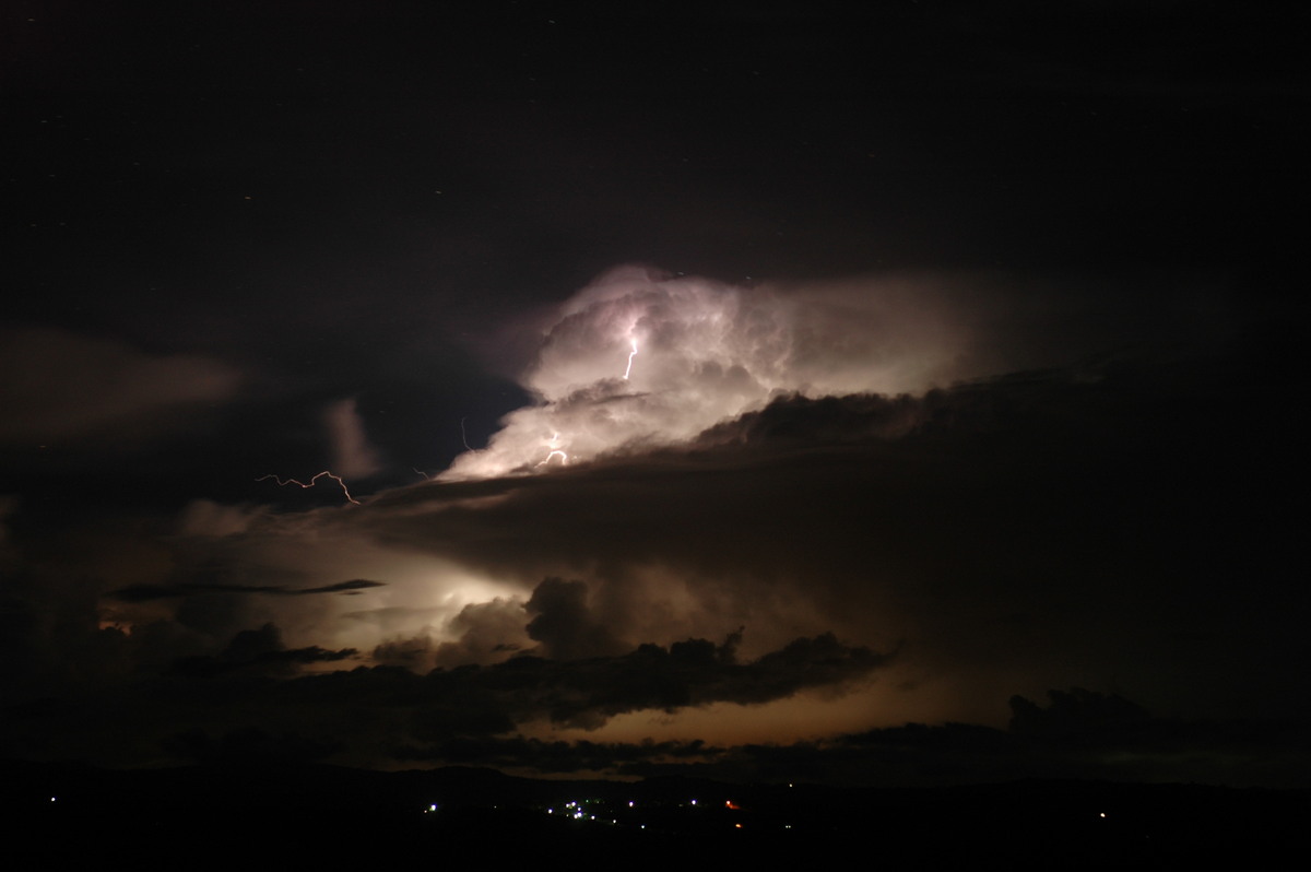 lightning lightning_bolts : McLeans Ridges, NSW   1 December 2005