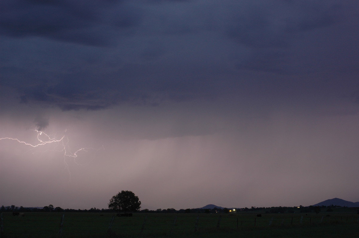 lightning lightning_bolts : near Casino, NSW   13 December 2005