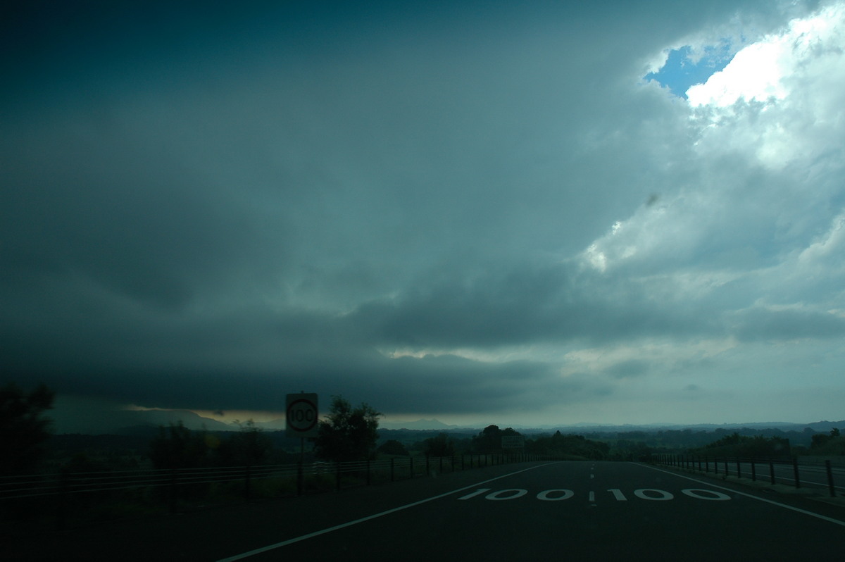 cumulonimbus supercell_thunderstorm : Saint Helena, NSW   17 December 2005