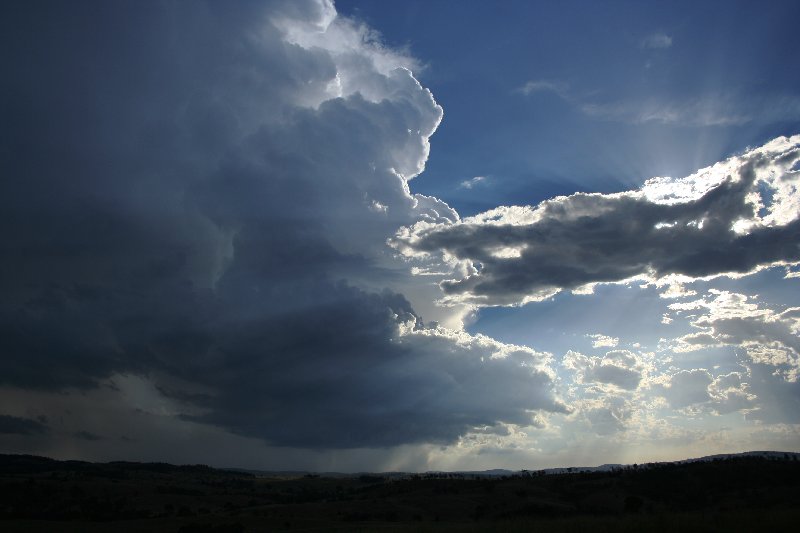 updraft thunderstorm_updrafts : near Merriman, Qld   26 December 2005