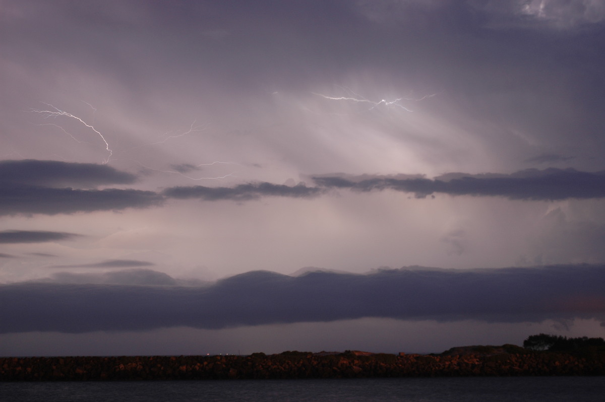 lightning lightning_bolts : Ballina, NSW   28 December 2005