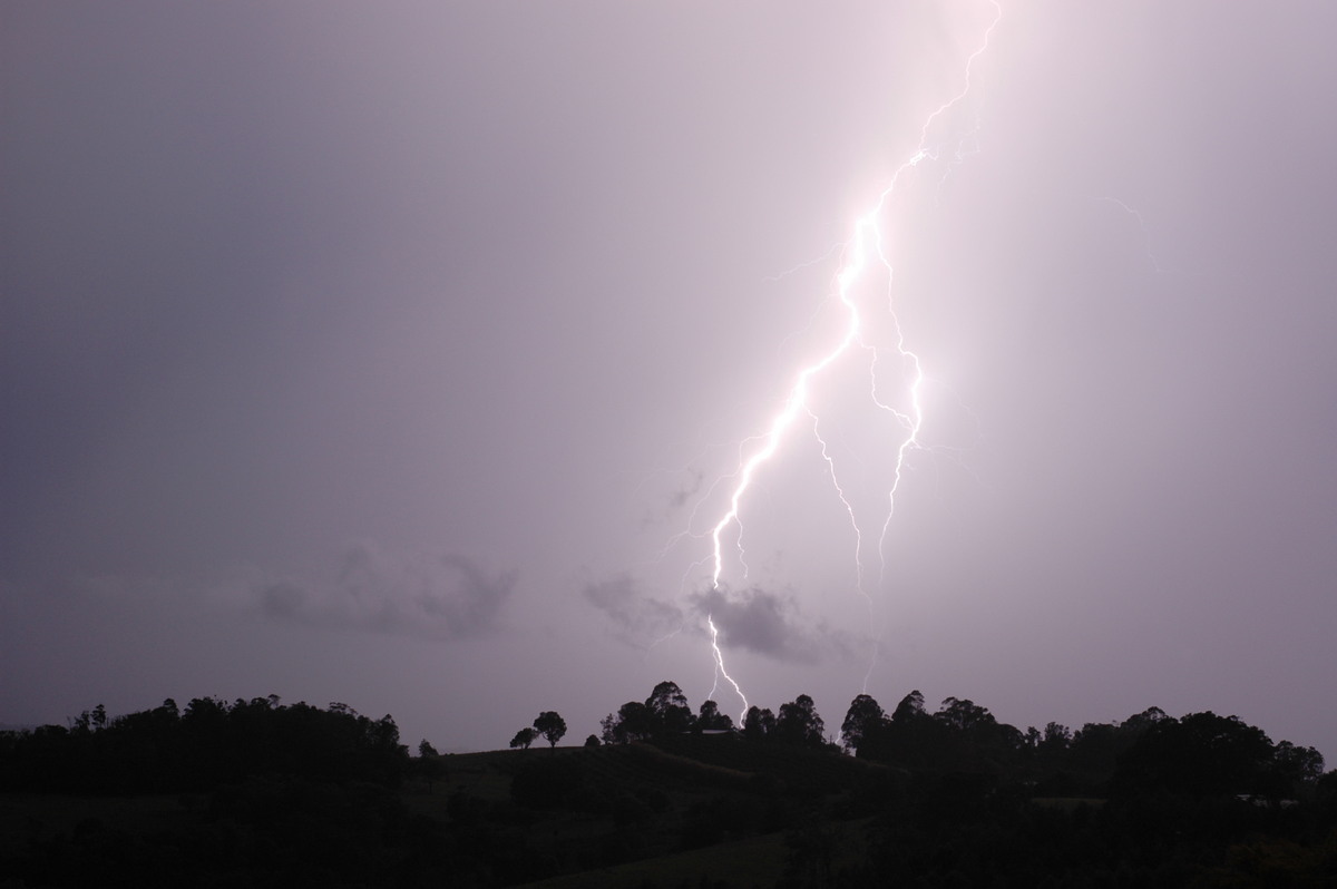 lightning lightning_bolts : McLeans Ridges, NSW   3 January 2006