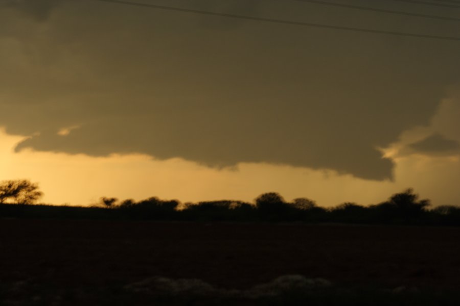 cumulonimbus supercell_thunderstorm : Jayton, Texas, USA   3 May 2006