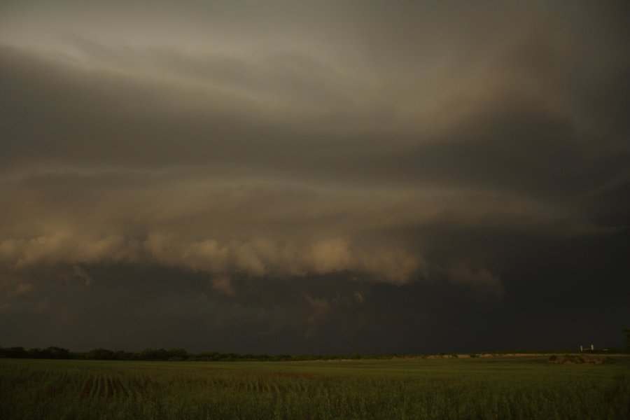 cumulonimbus supercell_thunderstorm : Jayton, Texas, USA   3 May 2006