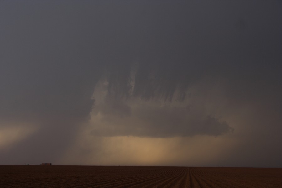 cumulonimbus supercell_thunderstorm : Patricia, Texas, USA   5 May 2006