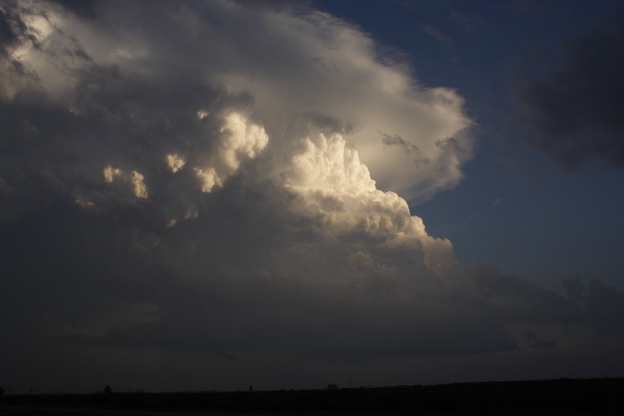 thunderstorm cumulonimbus_incus : Midland, Texas, USA   7 May 2006