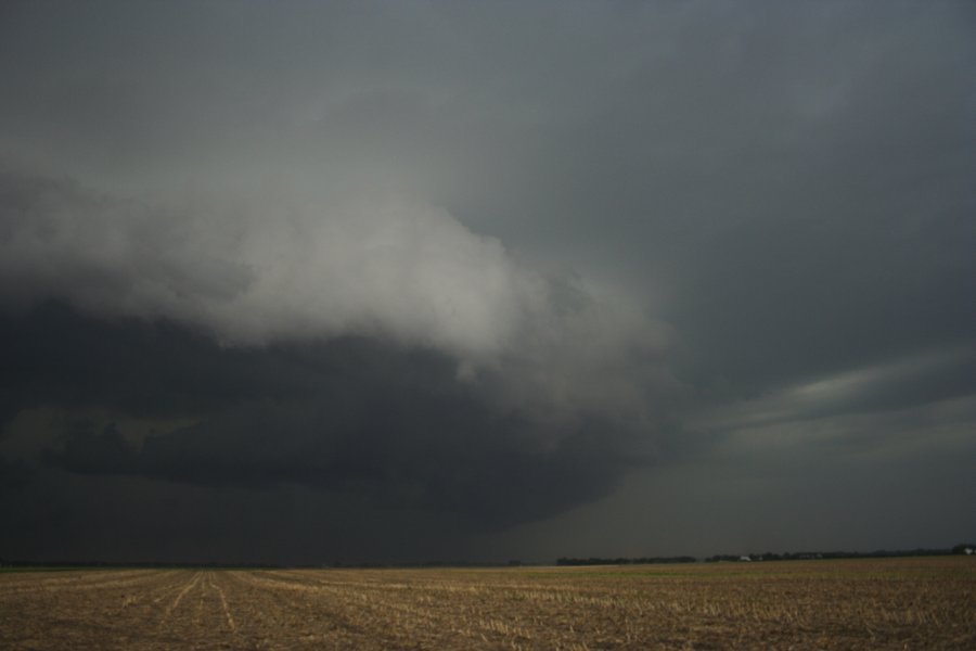 cumulonimbus supercell_thunderstorm : NE of Grand Island, Nebraska, USA   23 May 2006