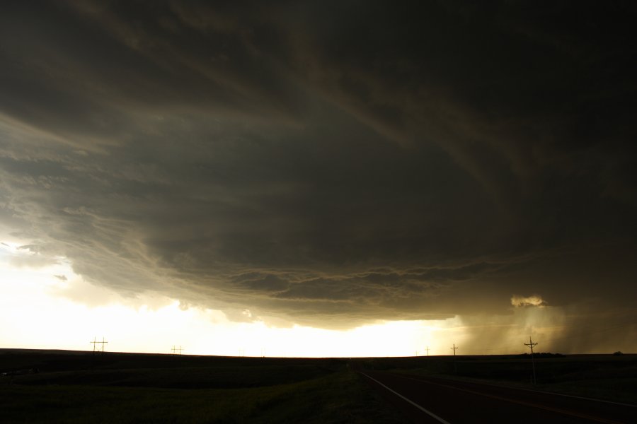 cumulonimbus supercell_thunderstorm : SW of Hoxie, Kansas, USA   26 May 2006