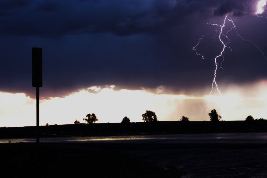 lightning lightning_bolts : near Hoxie, Kansas, USA   26 May 2006