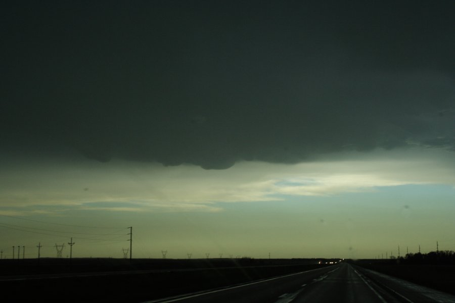 mammatus mammatus_cloud : Bismark, North Dakota, USA   27 May 2006