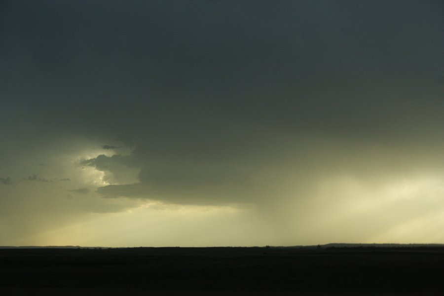 raincascade precipitation_cascade : S of Bismark, North Dakota, USA   27 May 2006