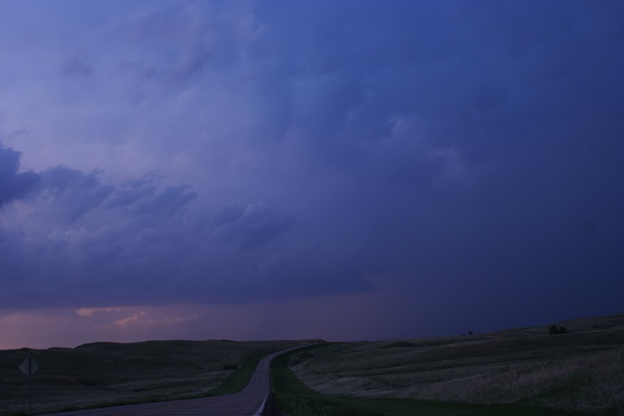 cumulonimbus thunderstorm_base : S of Bismark, North Dakota, USA   27 May 2006