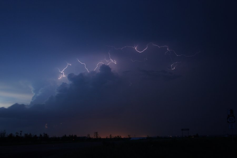 favourites jimmy_deguara : south of Bismark, North Dakota, USA   27 May 2006