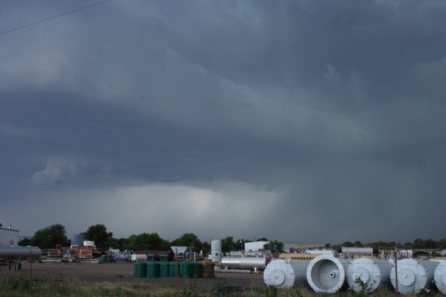 cumulonimbus thunderstorm_base : near Sayre, Oklahoma, USA   30 May 2006