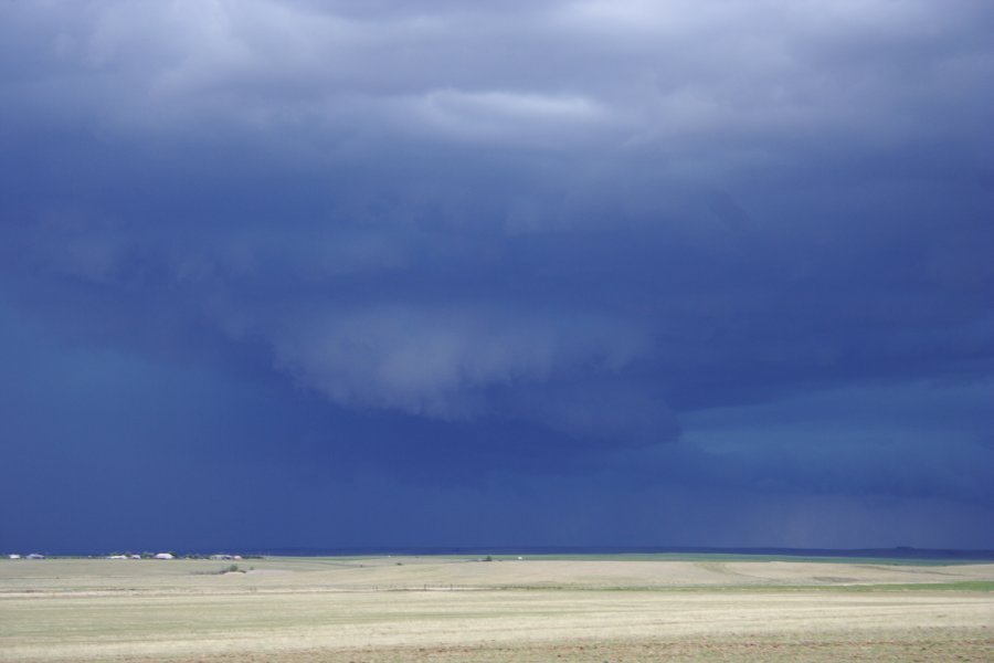 cumulonimbus supercell_thunderstorm : E of Limon, Colorado, USA   31 May 2006