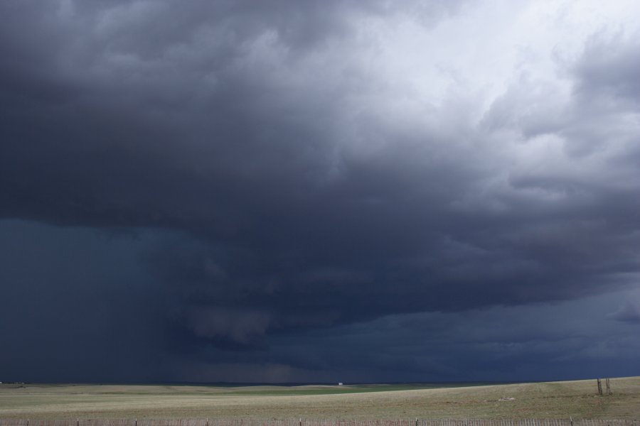 cumulonimbus thunderstorm_base : E of Limon, Colorado, USA   31 May 2006