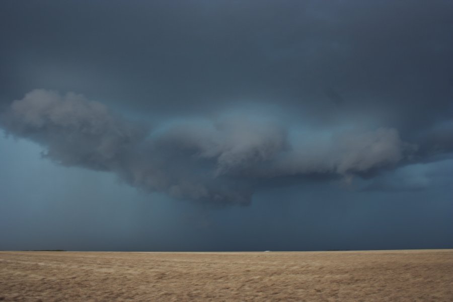 cumulonimbus thunderstorm_base : E of Limon, Colorado, USA   31 May 2006