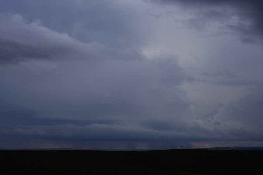 thunderstorm cumulonimbus_incus : E of Castle Rock, Colorado, USA   31 May 2006