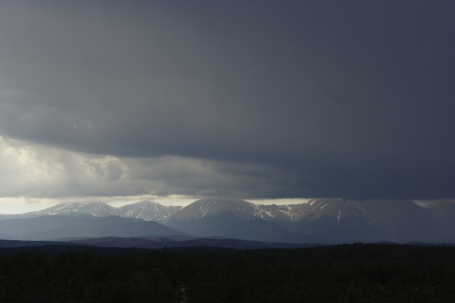 snow snow_pictures : W of Raton, New Mexico, USA   1 June 2006