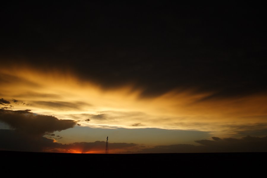 anvil thunderstorm_anvils : Kit Carson, Colorado, USA   5 June 2006