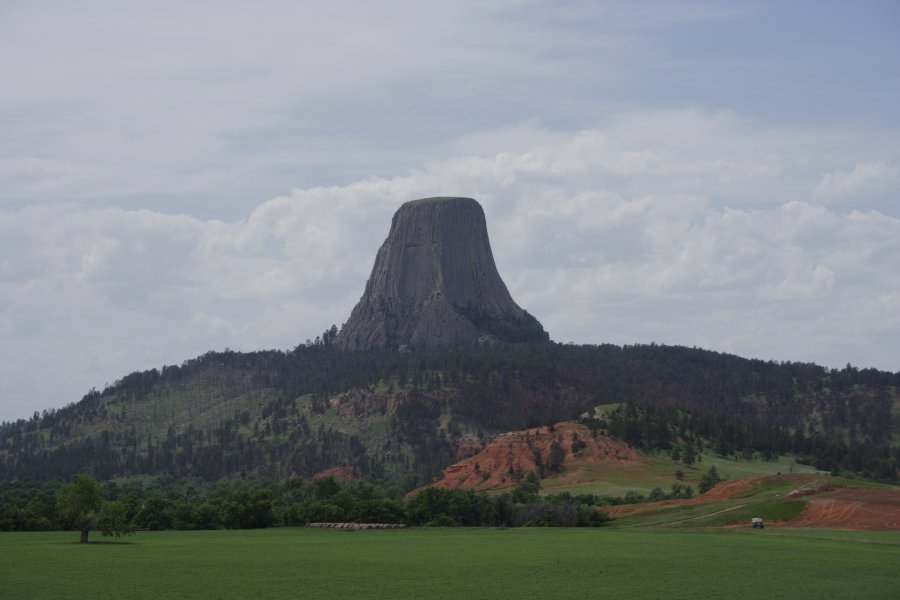 cirrus cirrus_cloud : Devils Tower, Wyoming, USA   8 June 2006