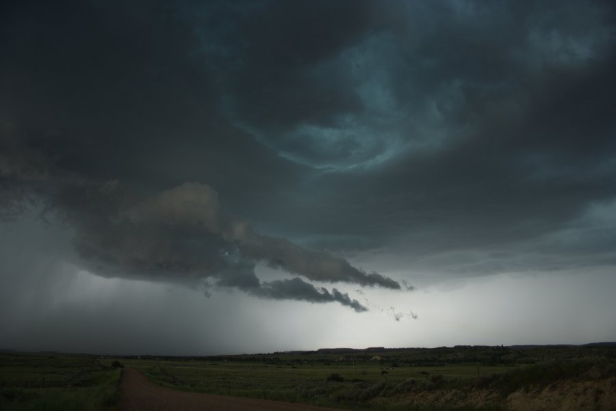 cumulonimbus supercell_thunderstorm : E of Billings, Montana, USA   8 June 2006