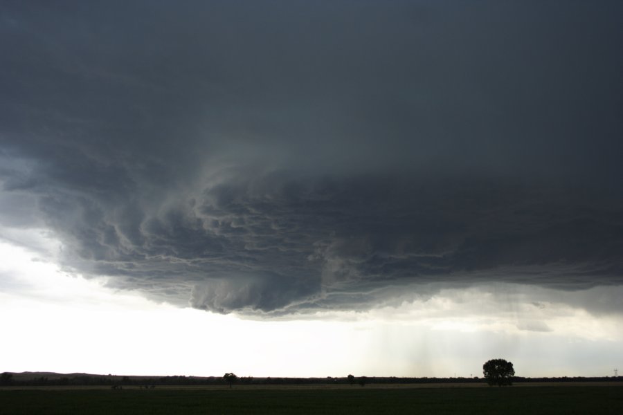 cumulonimbus supercell_thunderstorm : Scottsbluff, Nebraska, USA   10 June 2006