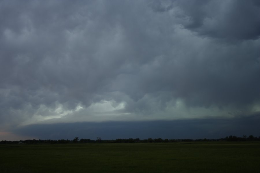 shelfcloud shelf_cloud : SE of Authur, Nebraska, USA   10 June 2006