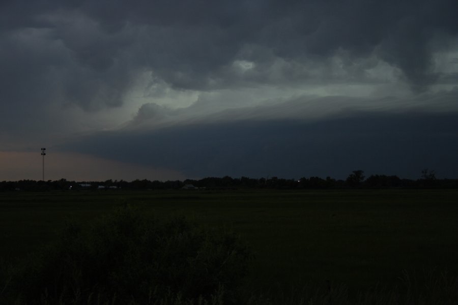 shelfcloud shelf_cloud : SE of Authur, Nebraska, USA   10 June 2006