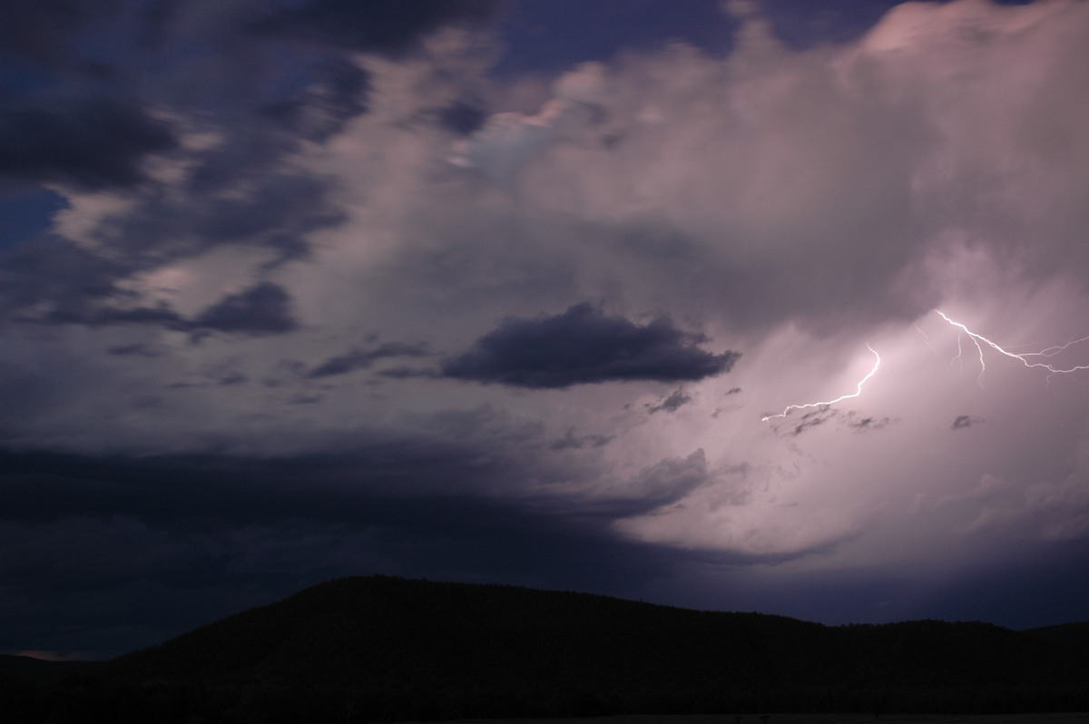 lightning lightning_bolts : W of Tenterfield, NSW   8 November 2006