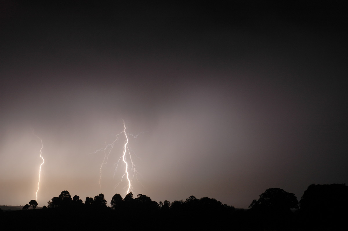 lightning lightning_bolts : McLeans Ridges, NSW   13 November 2006