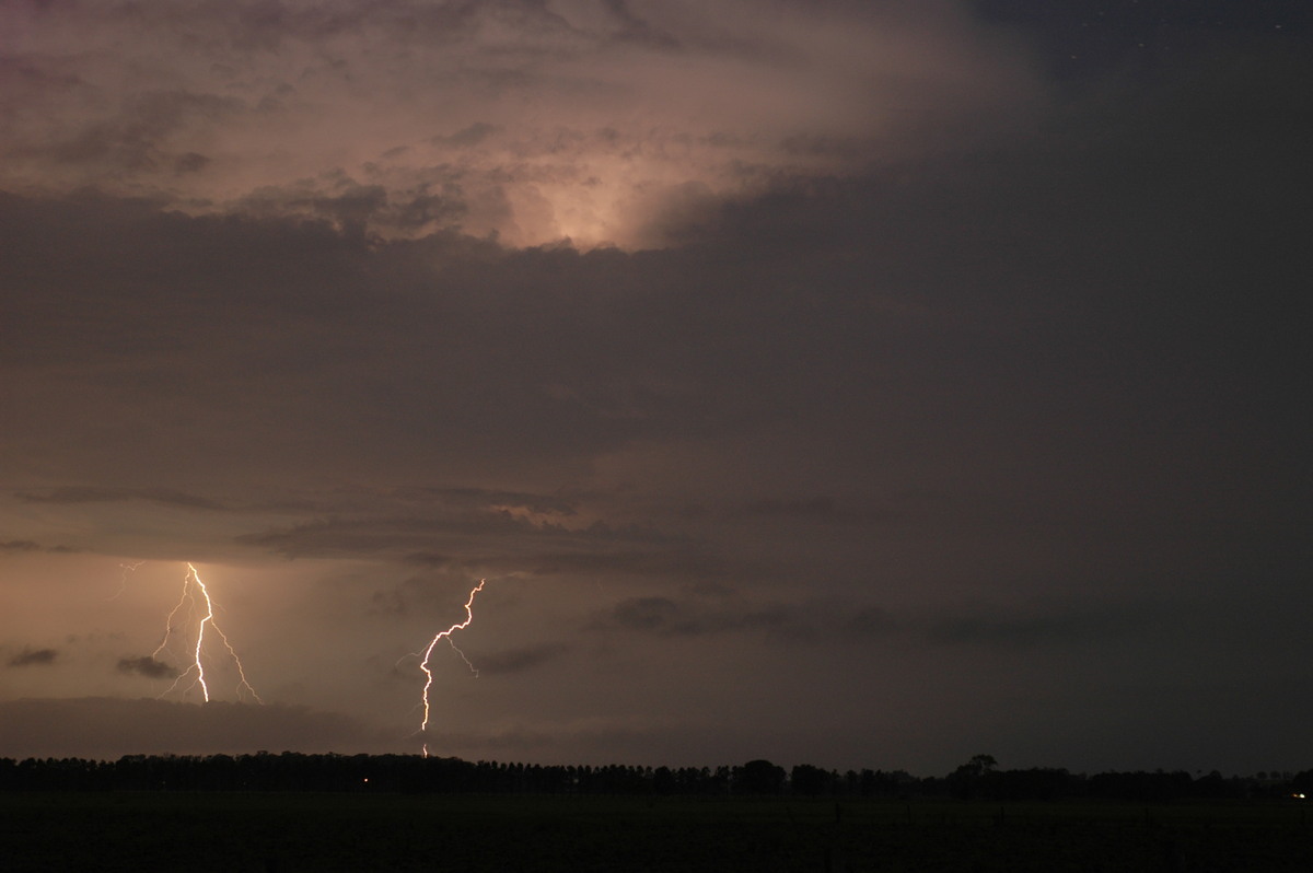 lightning lightning_bolts : N of Casino, NSW   26 November 2006