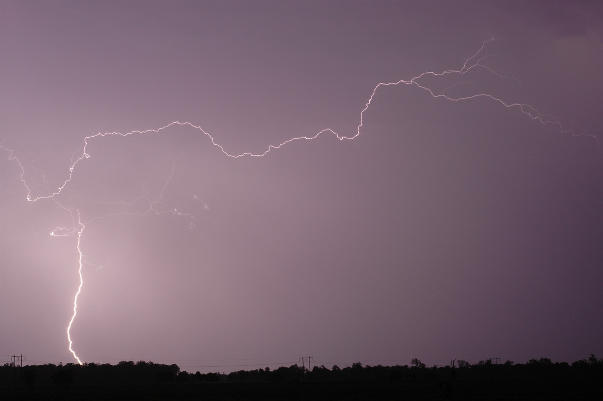 lightning lightning_bolts : SE of Casino, NSW   26 November 2006