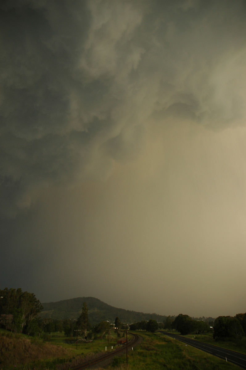 cumulonimbus thunderstorm_base : Kyogle, NSW   29 November 2006